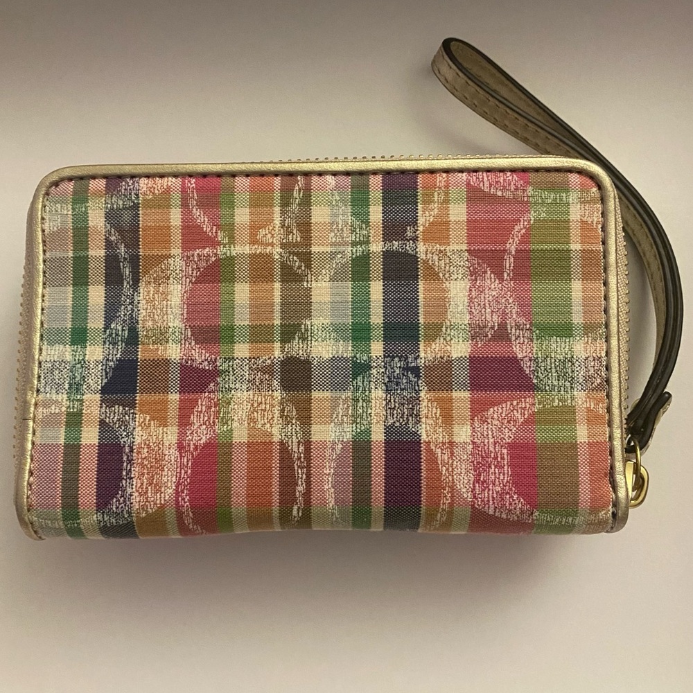 Coach Poppy Glam Madras Wristlet EUC - Picture 3 of 10